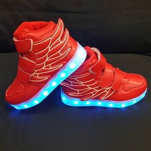 Kids red winged led light up shoe